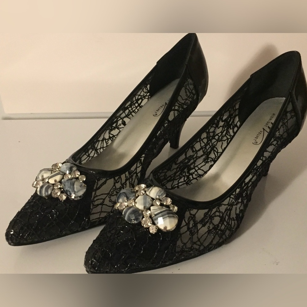 Elegant Black Lace Women's Shoes